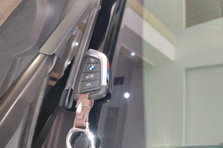 Used BMW 3 Series 2022 325Li M Sport Package Vehicle Key