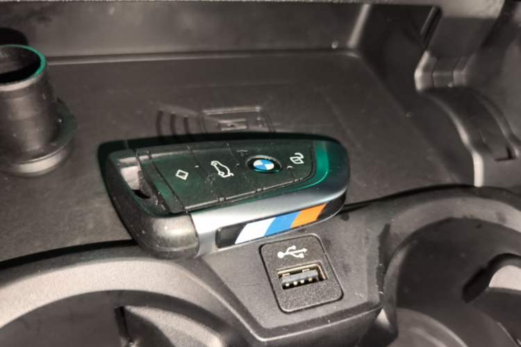 Used BMW 3 Series 2022 325i M Sport Package Vehicle Key