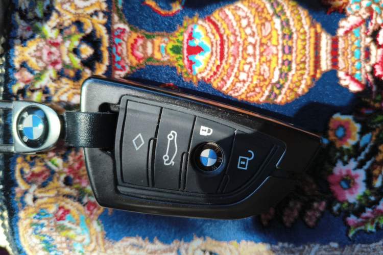 Used BMW 3 Series 2022 325Li M Sport Night Edition Package Vehicle Key
