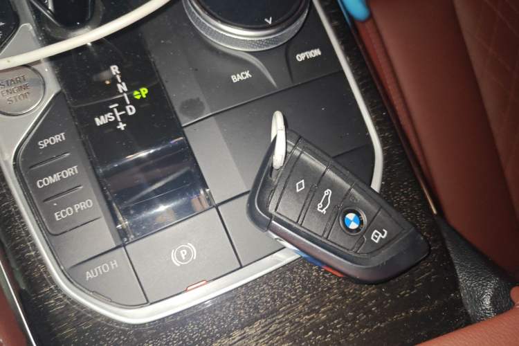 Used BMW 3 Series 2022 Updated 325Li M Sport Package Vehicle Key