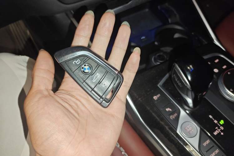 Used BMW 3 Series 2022 Updated 325Li M Sport Package Vehicle Key