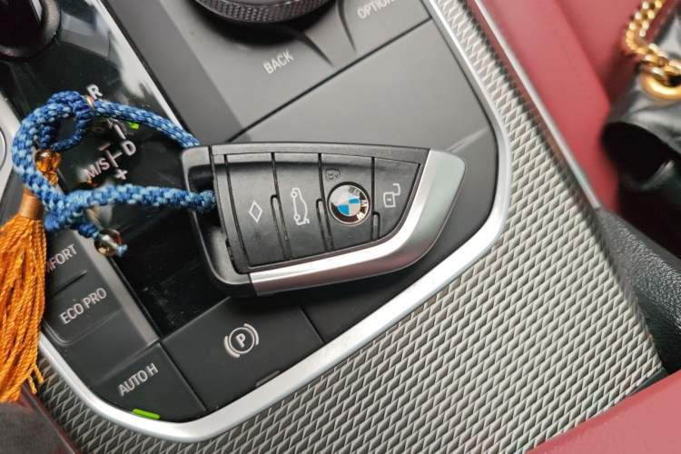 Used BMW 3 Series 2022 325i M Sport Package Vehicle Key