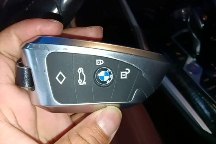 Used BMW 3 Series 2022 Updated 325i M Sport Package Vehicle Key