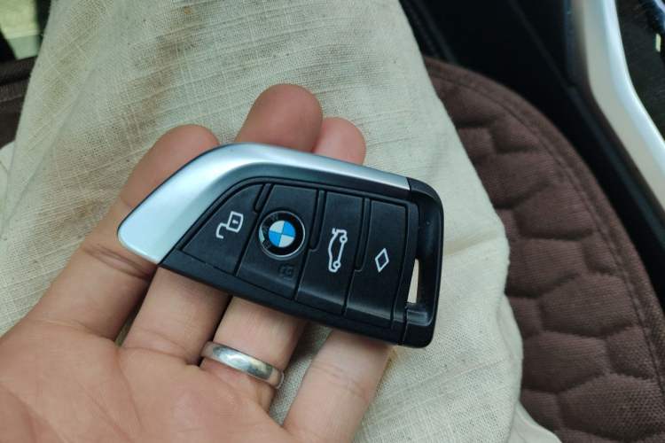 Used BMW 3 Series 2022 Updated 325Li M Sport Package Vehicle Key