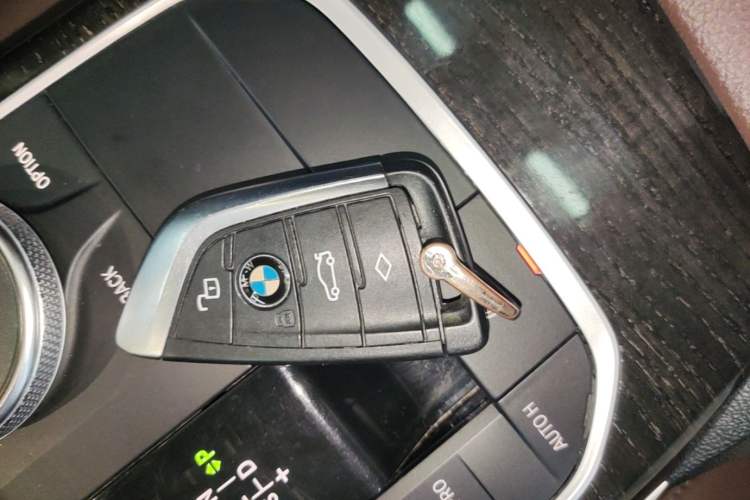 Used BMW 3 Series 2022 325Li M Sport Package Vehicle Key