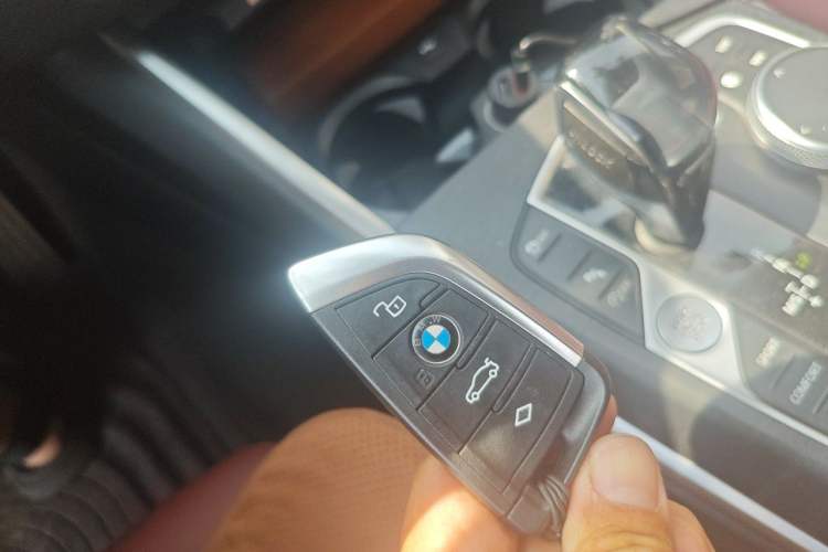 Used BMW 3 Series 2022 Updated 325i M Sport Package Vehicle Key