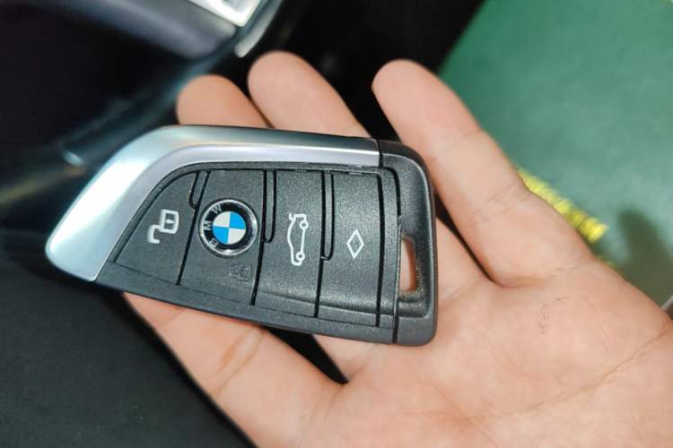 Used BMW 3 Series 2022 325Li M Sport Package Vehicle Key