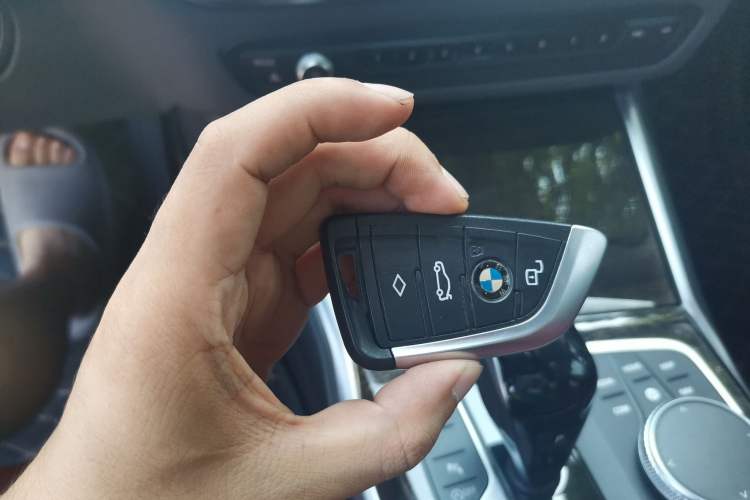 Used BMW 3 Series 2022 325Li M Sport Package Vehicle Key