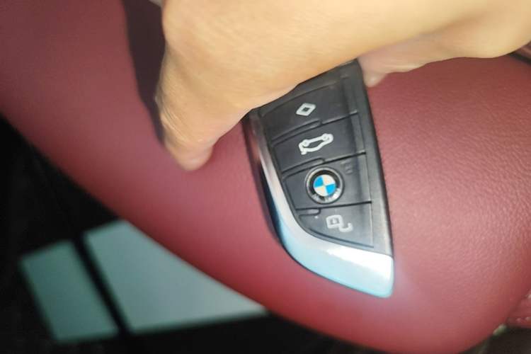 Used BMW 3 Series 2022 Updated 325Li M Sport Package Vehicle Key