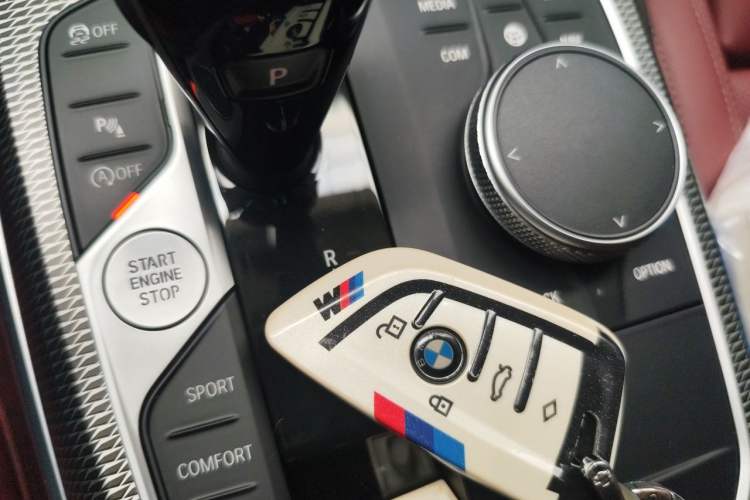 Used BMW 3 Series 2022 330Li xDrive M Sport Night Edition Package Vehicle Key