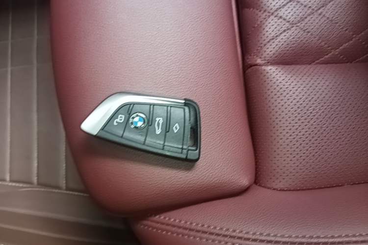 Used BMW 3 Series 2022 Updated 325Li M Sport Package Vehicle Key