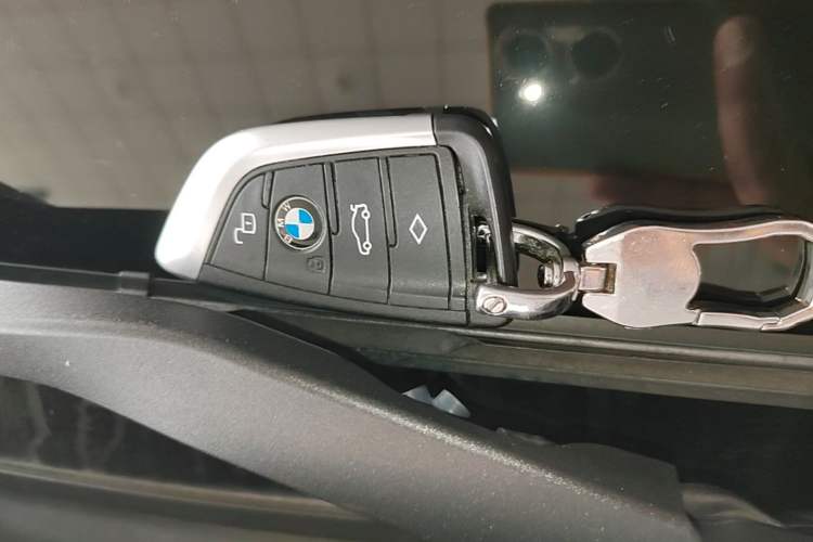 Used BMW 3 Series 2022 325Li M Sport Package Vehicle Key