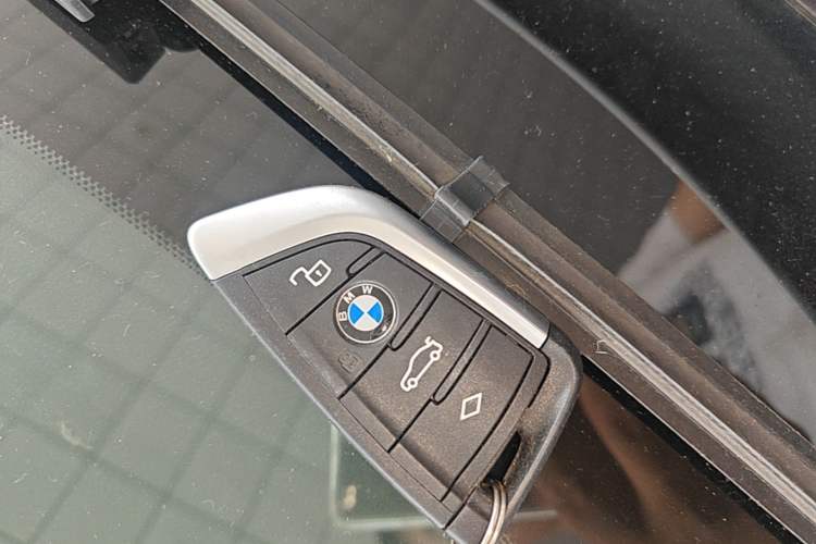 Used BMW 3 Series 2022 325Li M Sport Package Vehicle Key