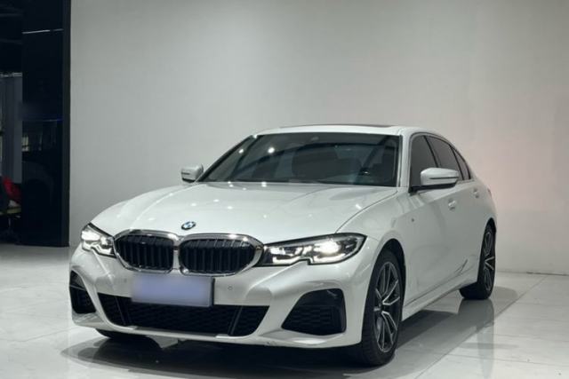 Ojetý BMW 3 Series 2022 325Li M Sport Package