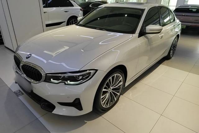 Used BMW 3 Series 2022 320i Sport Package
