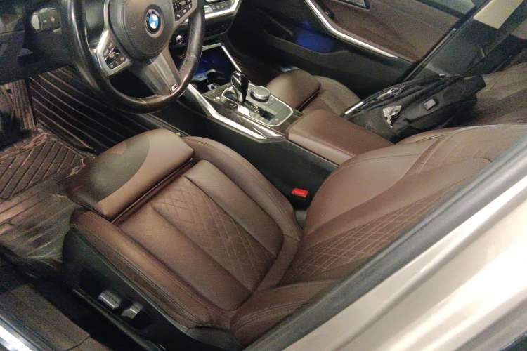 Used BMW 3 Series 2022 325Li M Sport Package Left Front Seat