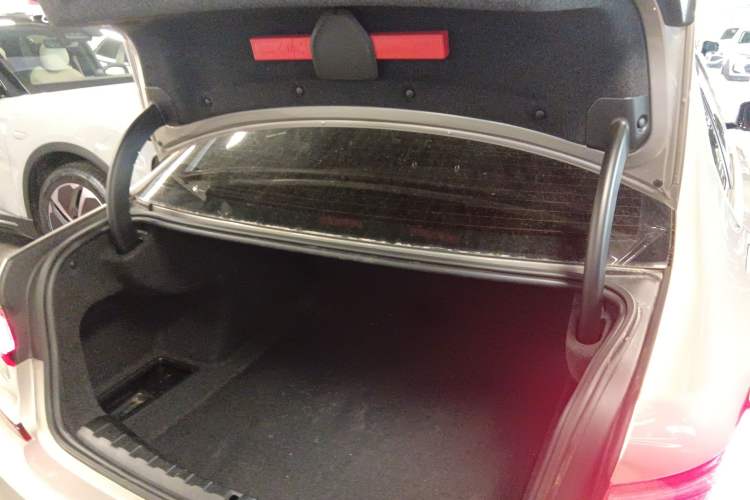 Used BMW 3 Series 2022 325Li M Sport Package Trunk