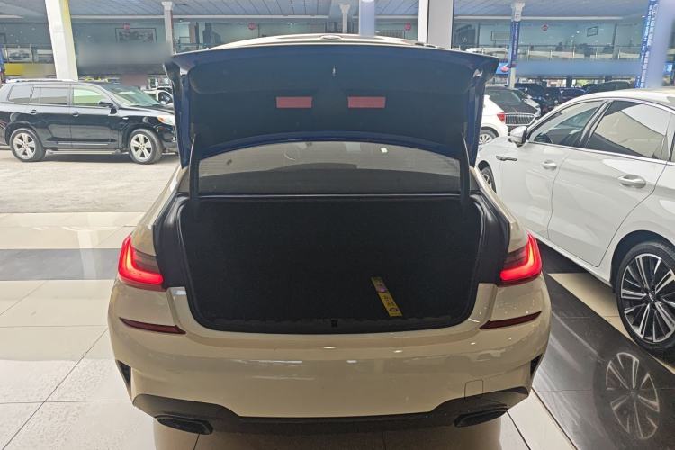 Used BMW 3 Series 2022 325i M Sport Package Trunk