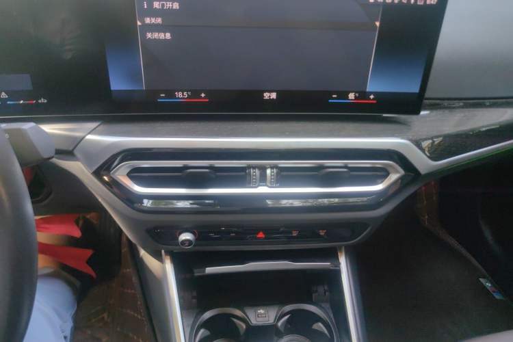 Used BMW 3 Series 2023 325Li xDrive M Sport Package Audio And AC Panel