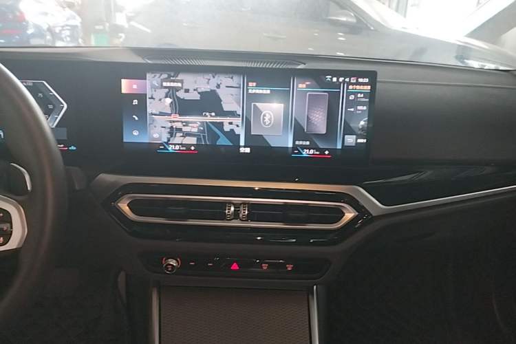 Used BMW 3 Series 2023 325Li M Sport Night Edition Package Audio And AC Panel