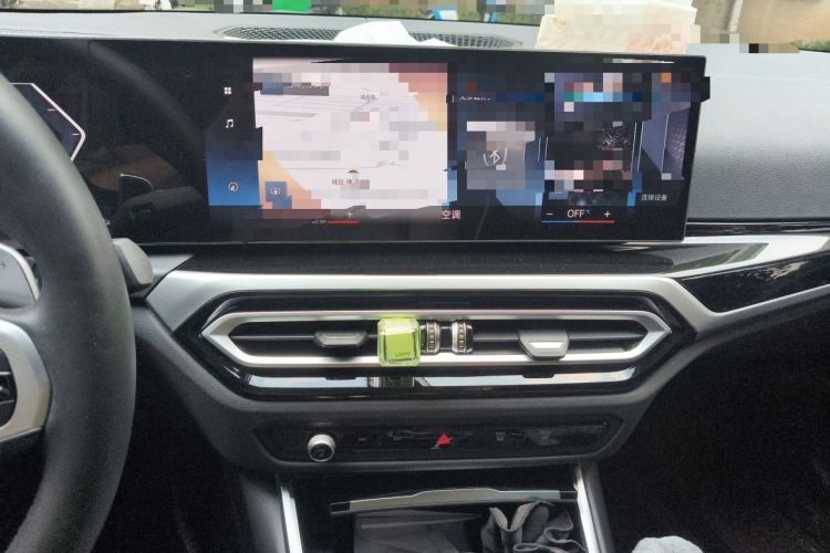 Used BMW 3 Series 2023 320Li M Sport Package Audio And AC Panel