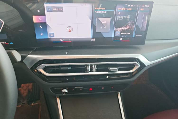 Used BMW 3 Series 2023 325i M Sport Package Audio And AC Panel