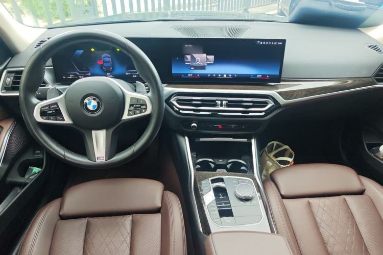 Used BMW 3 Series 2023 325Li M Sport Package Center Console