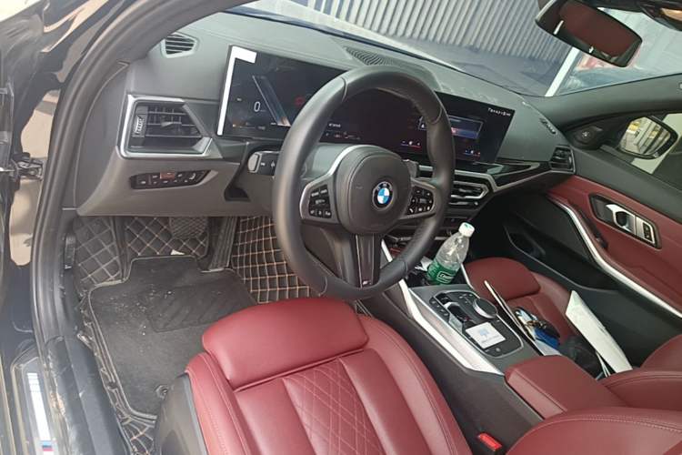 Used BMW 3 Series 2023 325i M Sport Night Edition Package Center Console