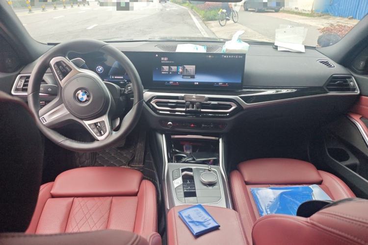 Used BMW 3 Series 2023 325i M Sport Night Edition Package Center Console