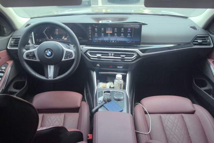 Used BMW 3 Series 2023 325Li M Sport Night Edition Package Center Console