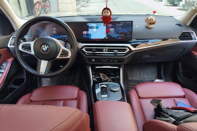 Used BMW 3 Series 2023 320Li M Sport Package Center Console