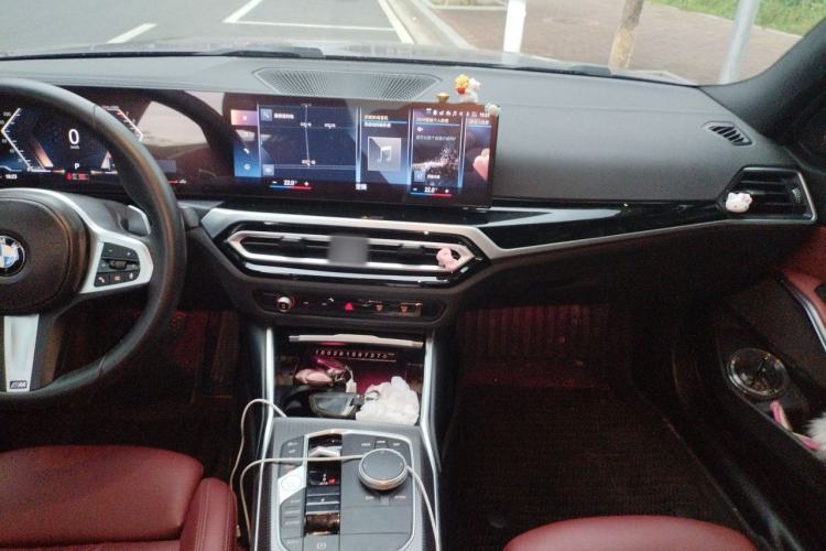 Used BMW 3 Series 2023 325i M Sport Night Edition Package Center Console