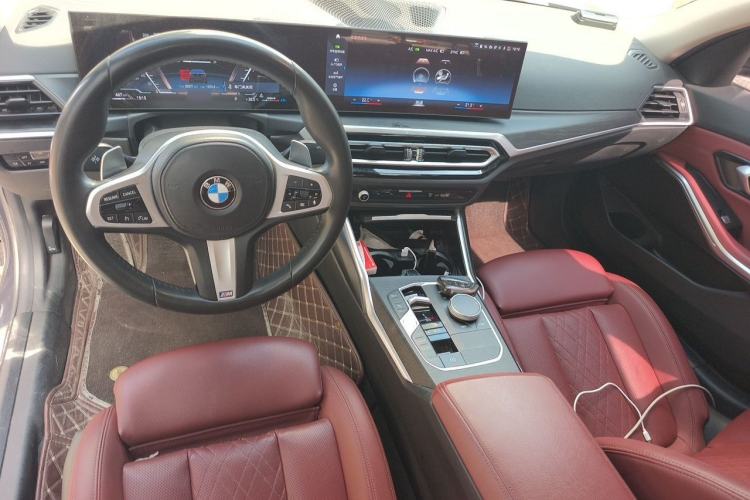 Used BMW 3 Series 2023 325i M Sport Package Center Console