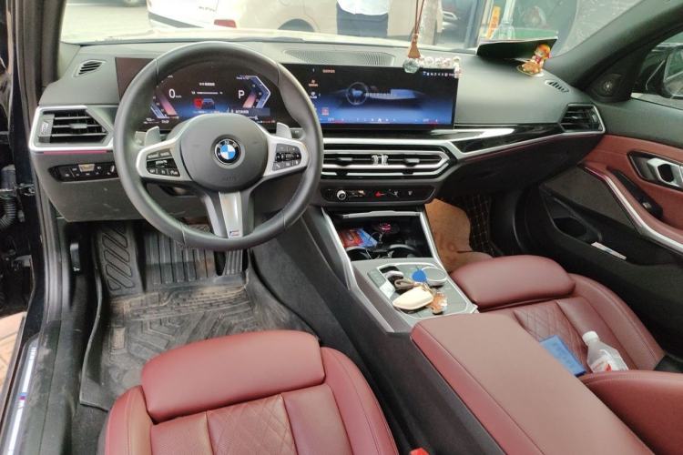 Used BMW 3 Series 2023 325i M Sport Night Edition Package Center Console