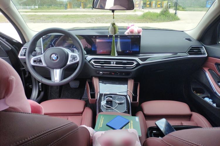 Used BMW 3 Series 2023 325Li M Sport Package Center Console