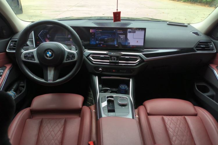 Used BMW 3 Series 2023 325Li M Sport Night Edition Package Center Console