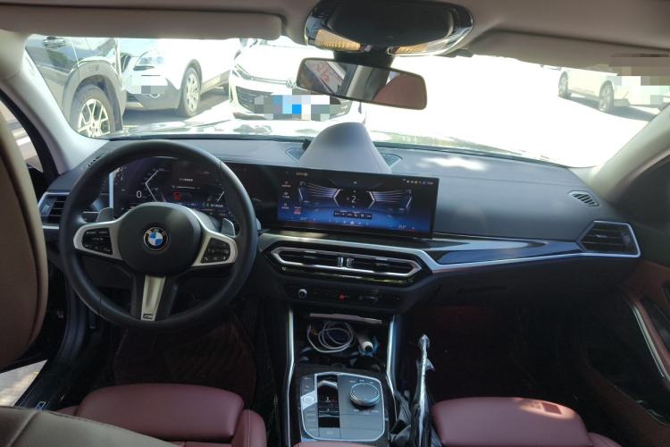 Used BMW 3 Series 2023 325Li M Sport Package Center Console