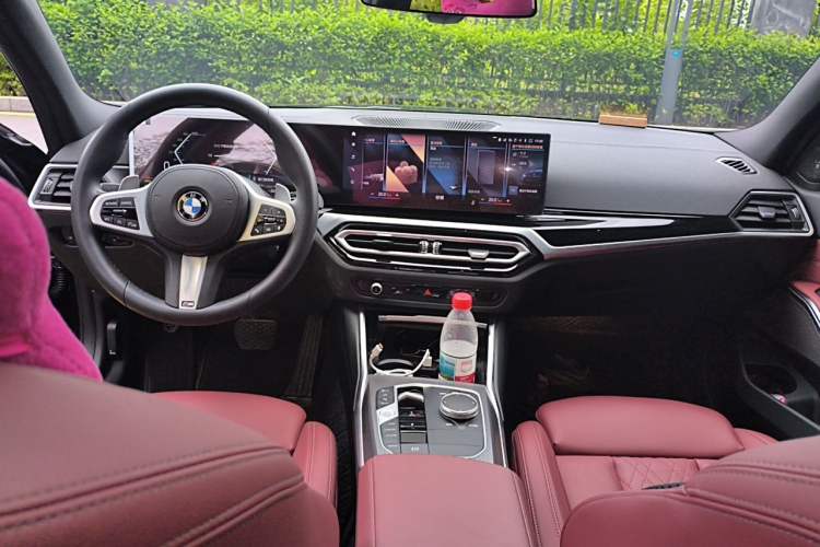 Used BMW 3 Series 2023 325i M Sport Night Edition Package Center Console