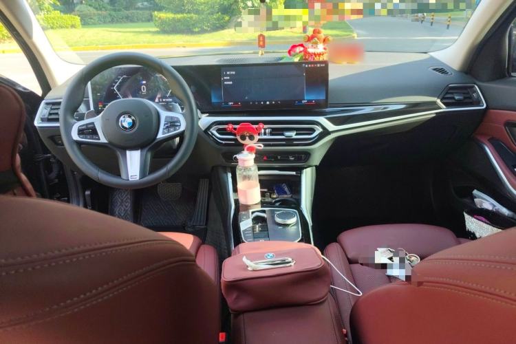 Used BMW 3 Series 2023 320Li M Sport Package Center Console