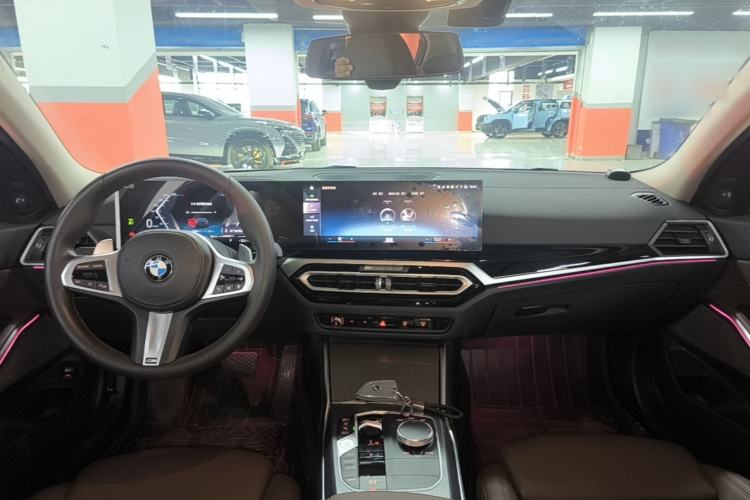 Used BMW 3 Series 2023 325Li M Sport Night Edition Package Center Console