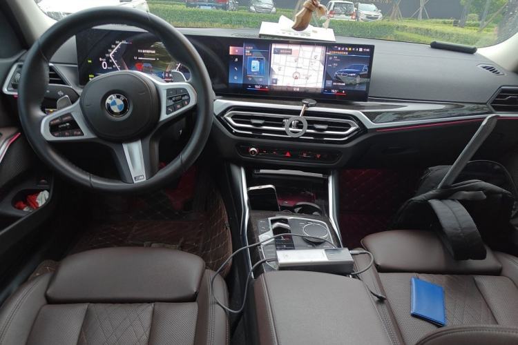 Used BMW 3 Series 2023 325Li M Sport Package Center Console