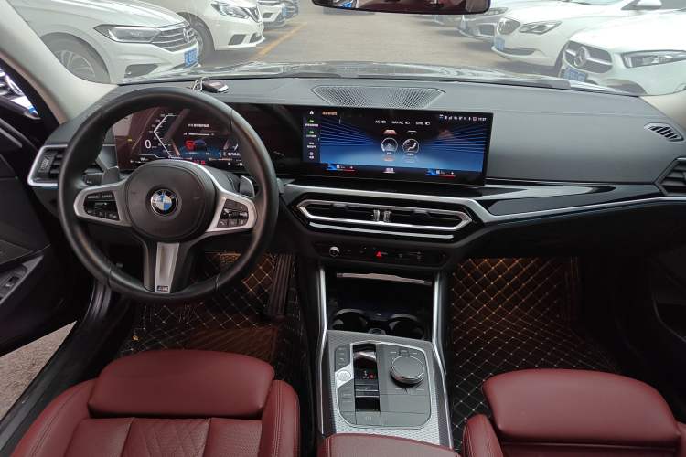 Used BMW 3 Series 2023 325Li M Sport Night Edition Package Center Console