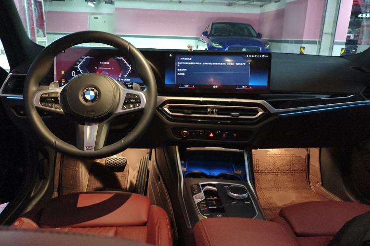 Used BMW 3 Series 2023 325i M Sport Night Edition Package Center Console