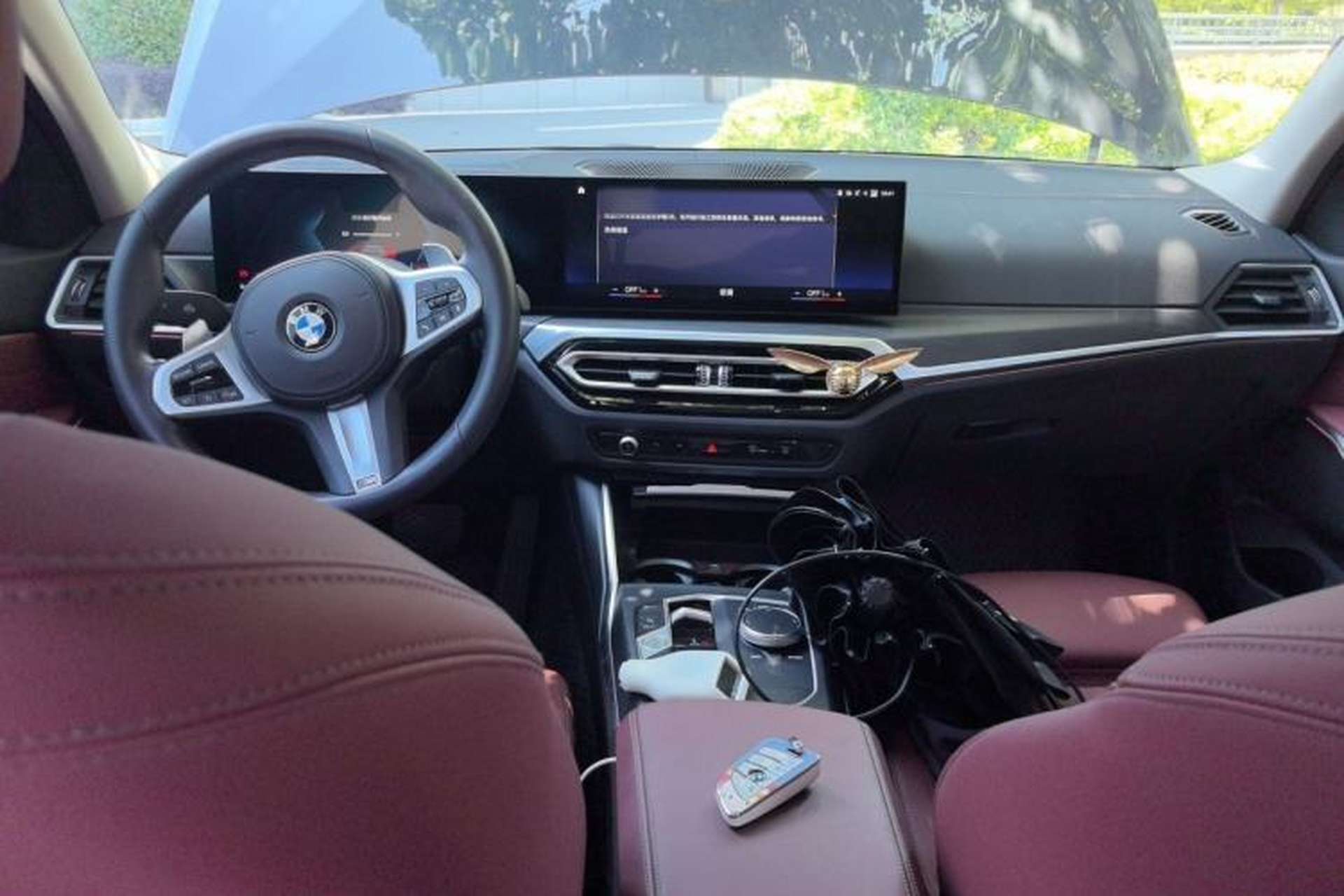Used BMW 3 Series 2023 325i M Sport Package Center Console