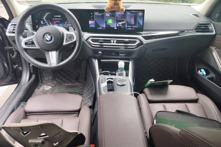 Used BMW 3 Series 2023 325Li M Sport Night Edition Package Center Console