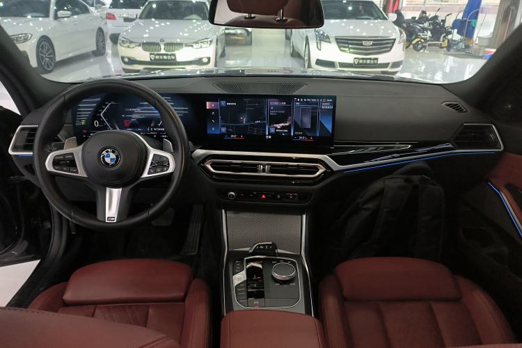Used BMW 3 Series 2023 325i M Sport Night Edition Package Center Console