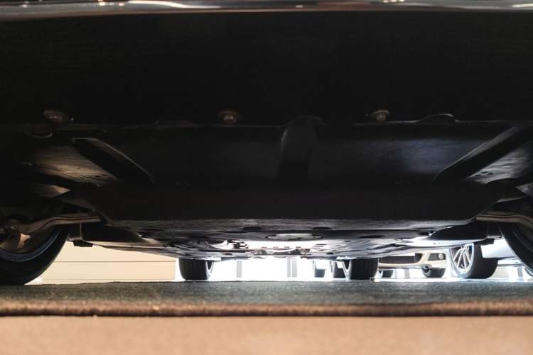 Used BMW 3 Series 2023 325Li M Sport Package Chassis Front