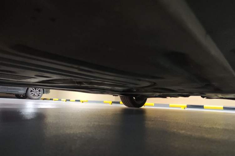 Used BMW 3 Series 2023 325Li M Sport Package Chassis Front Left