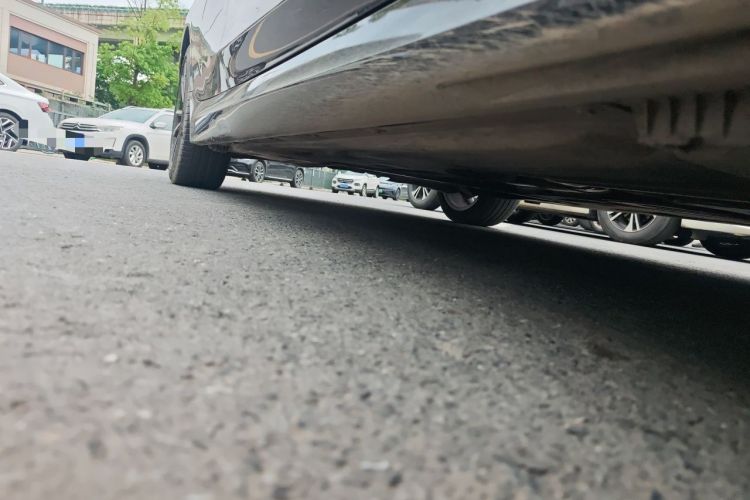 Used BMW 3 Series 2023 325Li M Sport Package Chassis Front Right