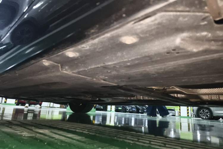 Used BMW 3 Series 2023 320Li M Sport Package Chassis Rear Left
